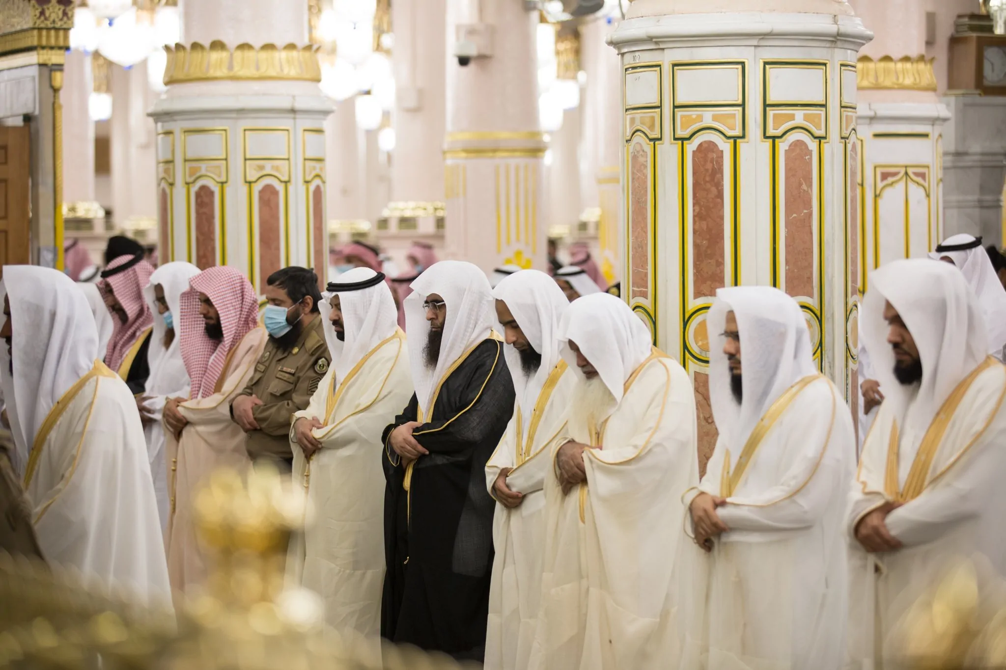 هل سيتدخل مفتي المملكة لإنقاذ جامع التوحيد في ينبع، أكبر مسجد في الرياض، بعد الحادث المأساوي الذي هز المجتمع؟ اكتشف التفاصيل المدهشة!