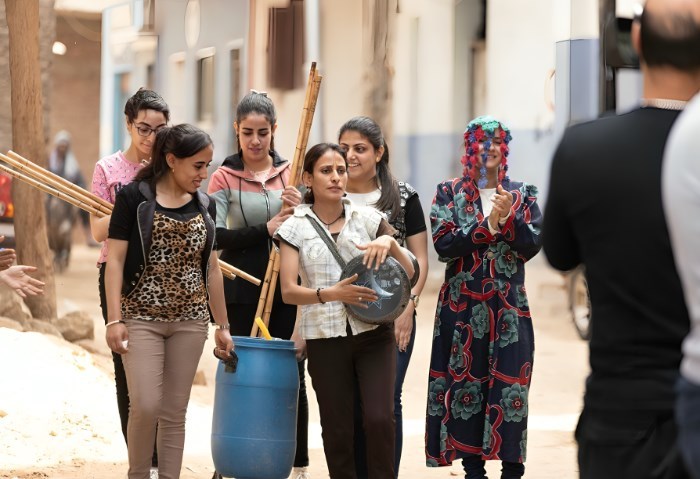 بعد نجمة الجونة: البرومو التشويقي المثير لفيلم «رفعت عيني للسما» ينطلق نحو شاشات السينما!