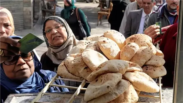 رغيف العيش البلدي .. بشرى سارة لـ 62 مليون مواطن من حاملي بطاقات التموين حول الخبز المدعم: هل يشمل الدعم النقدي؟