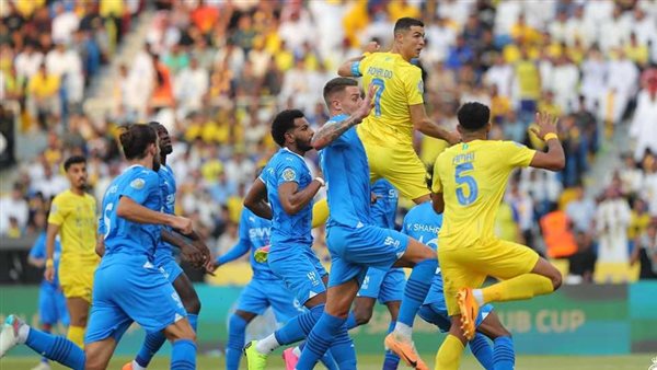 الهلال يواجه النصر في مواجهة نارية: متابعة لحظية لمباراة القمة بين الهلال والنصر (1-0)