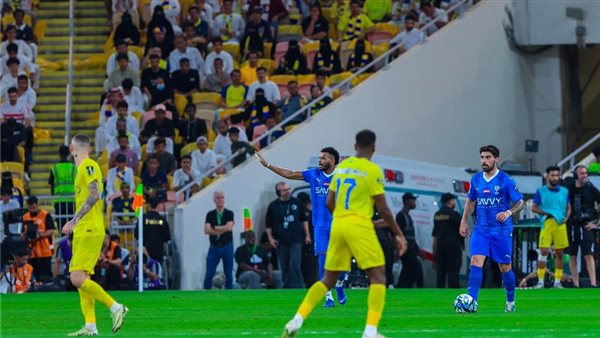 مفاجأة غير متوقعة في تشكيل الزعيم.. تابع لحظات مباراة الهلال والنصر بث مباشر في الدوري السعودي بكل حماس!