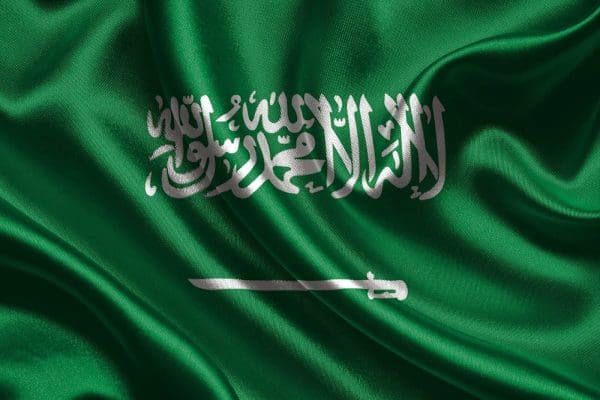 دليل البنوك السعودية الشامل: اكتشف كل ما تحتاجه لتحسين تجربتك المالية!